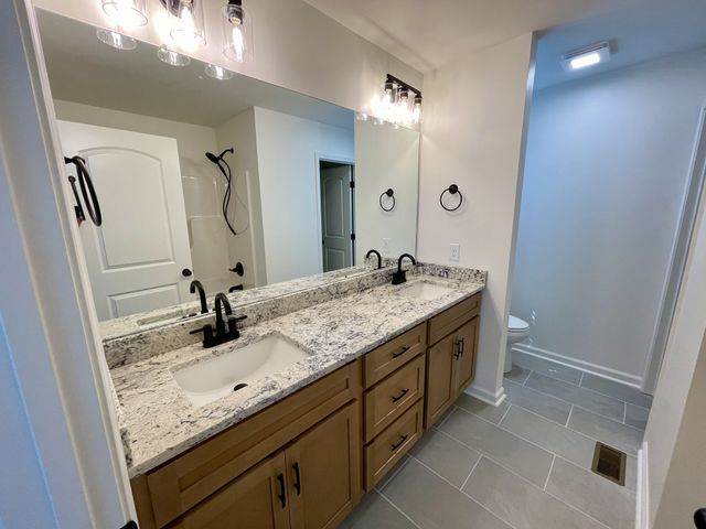 104 Donald Rd, Lafayette, TN 37083