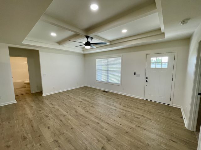 104 Donald Rd, Lafayette, TN 37083