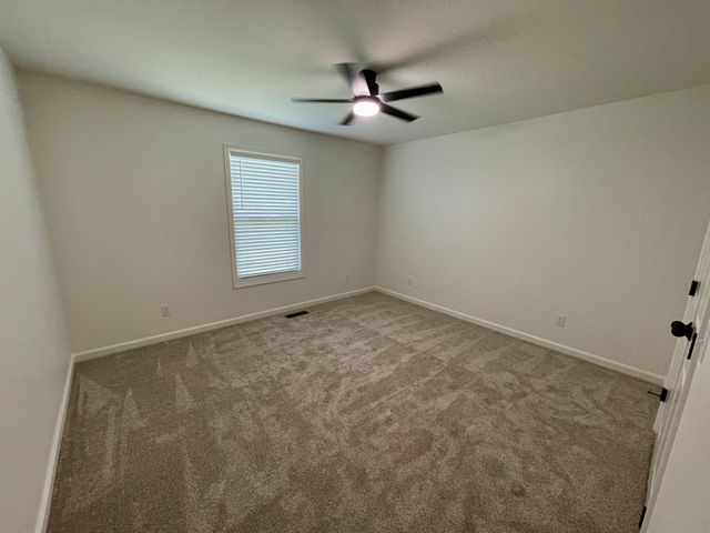 104 Donald Rd, Lafayette, TN 37083