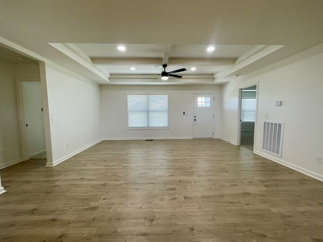 104 Donald Rd, Lafayette, TN 37083