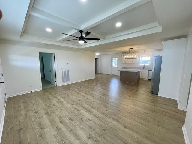 104 Donald Rd, Lafayette, TN 37083