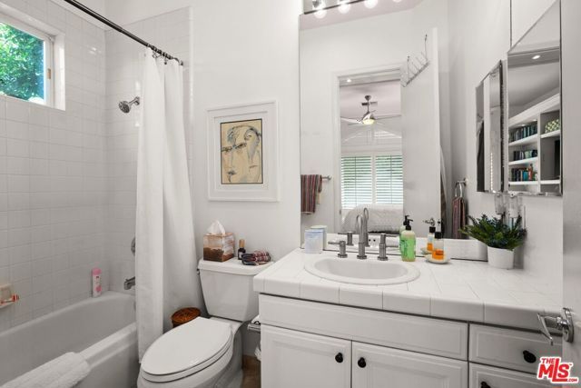 47145 Via Lorca, La Quinta, CA 92253
