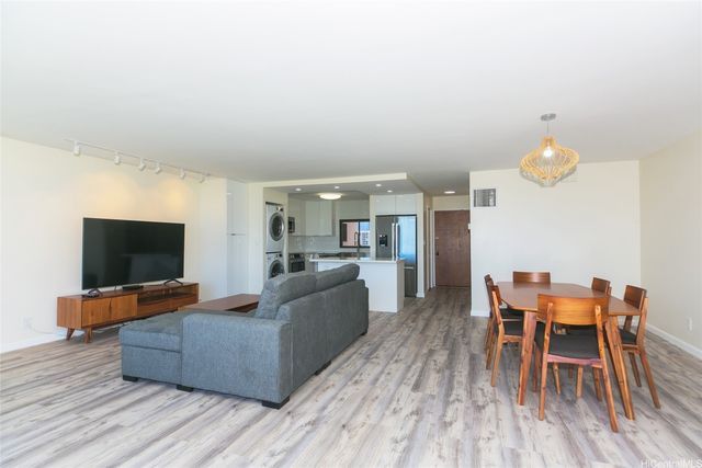 1910 Ala Moana Boulevard 20C, Honolulu, HI 96815