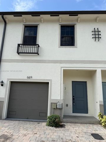669 SW 11th Street, Florida City, FL 33034