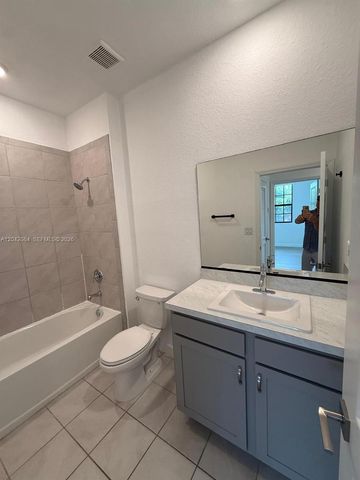 669 SW 11th Street, Florida City, FL 33034
