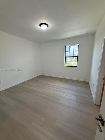 669 SW 11th Street, Florida City, FL 33034