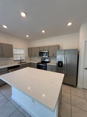 669 SW 11th Street, Florida City, FL 33034