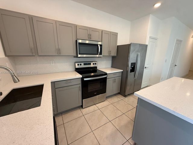 669 SW 11th Street, Florida City, FL 33034
