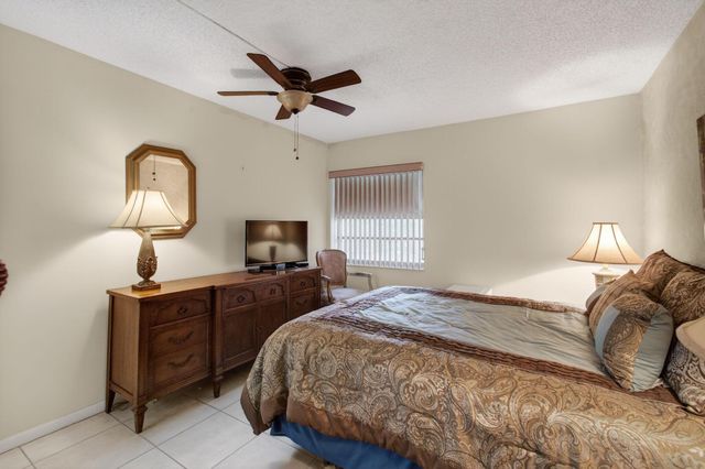 773 Burgundy Q, Delray Beach, FL 33484