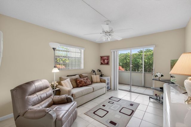 773 Burgundy Q, Delray Beach, FL 33484