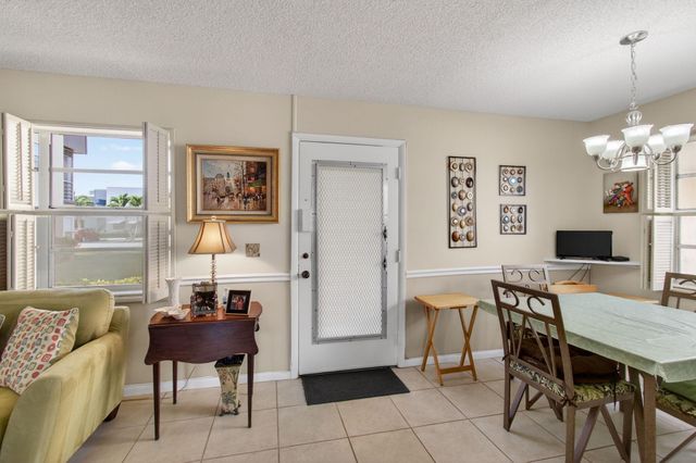 773 Burgundy Q, Delray Beach, FL 33484