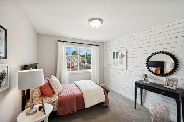 8863 Riverstone Avenue NE, Monticello, MN 55362