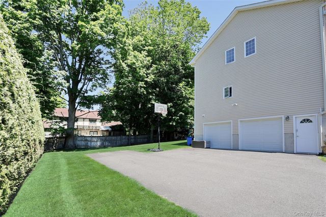 1 Greg Sikorsky Drive, Monsey, NY 10952