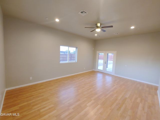 8849 Bay Avenue, California City, CA 93505