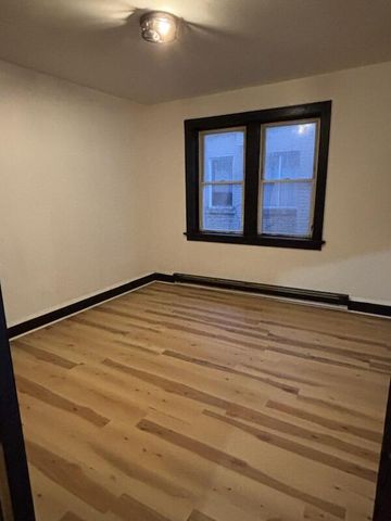 2613 W Capitol DRIVE, Milwaukee, WI 53206