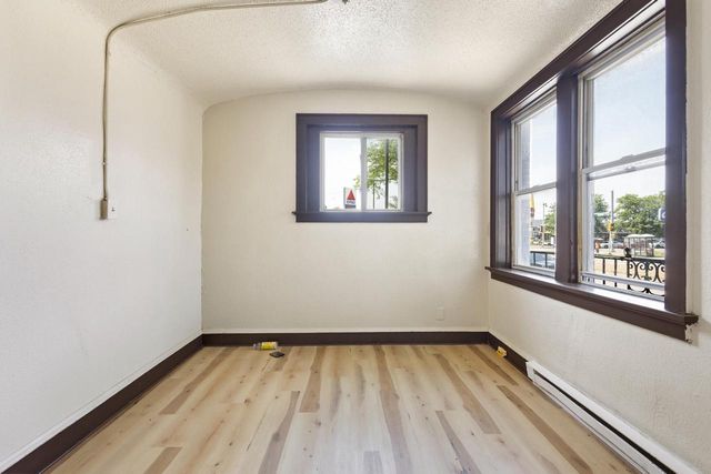 2613 W Capitol DRIVE, Milwaukee, WI 53206