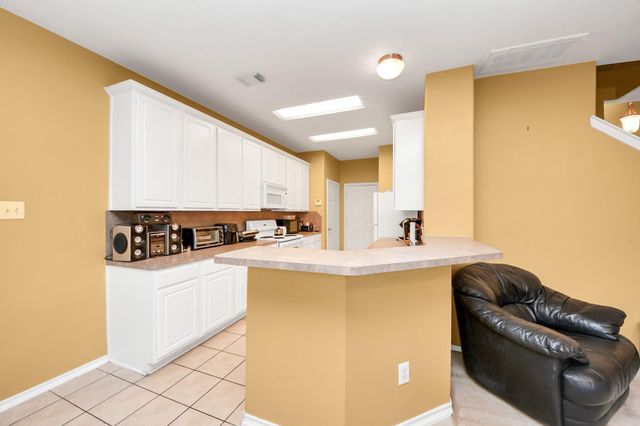 17267 Oakwood Chase Drive, Spring, TX 77379