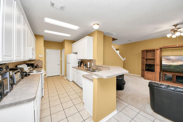 17267 Oakwood Chase Drive, Spring, TX 77379