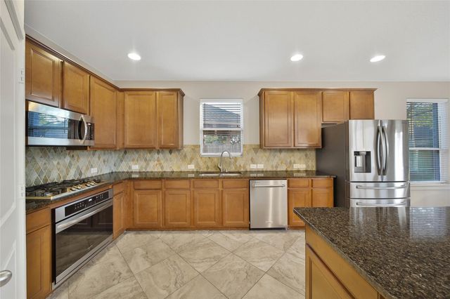 6006 Emberwood Falls Drive, Katy, TX 77494