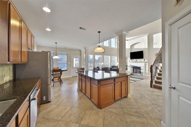 6006 Emberwood Falls Drive, Katy, TX 77494