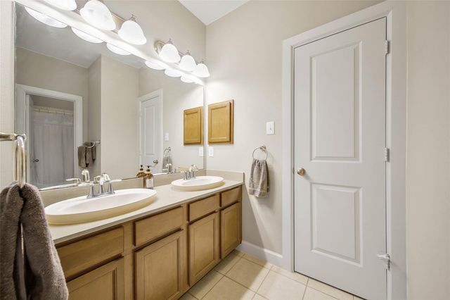 6006 Emberwood Falls Drive, Katy, TX 77494