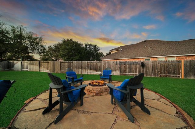 6006 Emberwood Falls Drive, Katy, TX 77494