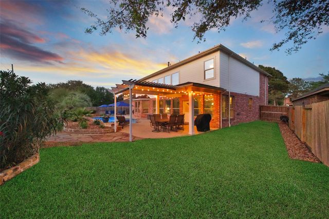 6006 Emberwood Falls Drive, Katy, TX 77494