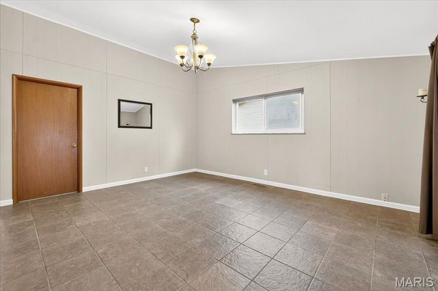 3290 Kingsley Drive, Florissant, MO 63033