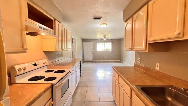 1430 MONROE STREET, Deland, FL 32720