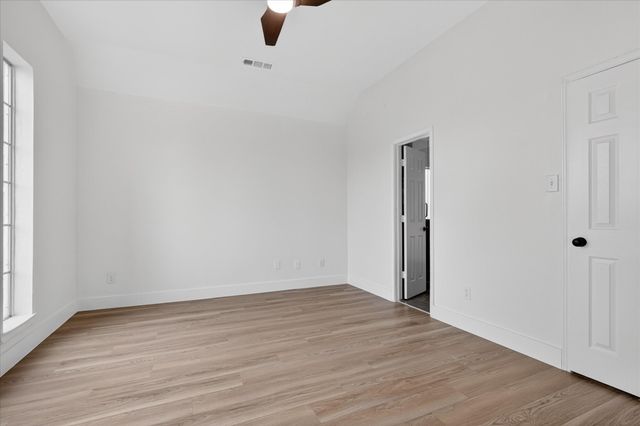 1325 Rosewood Lane, Lancaster, TX 75146