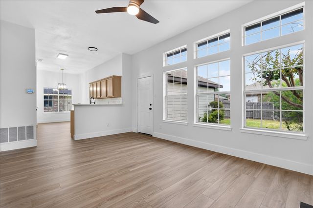 1325 Rosewood Lane, Lancaster, TX 75146