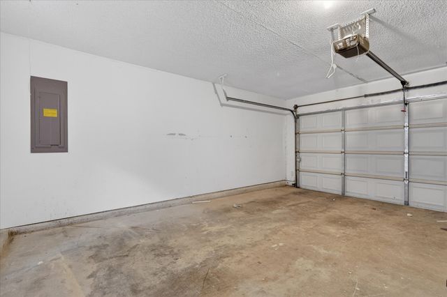 1325 Rosewood Lane, Lancaster, TX 75146