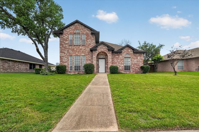 1325 Rosewood Lane, Lancaster, TX 75146