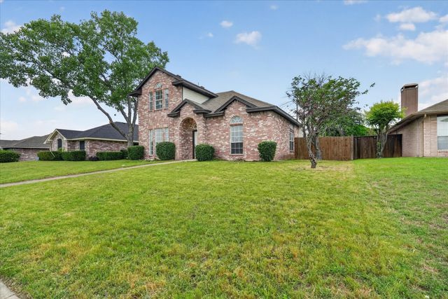 1325 Rosewood Lane, Lancaster, TX 75146