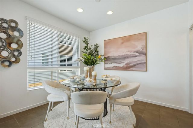 5627 W Observation Lane, Los Angeles, CA 90028