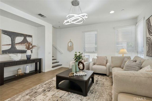 5627 W Observation Lane, Los Angeles, CA 90028