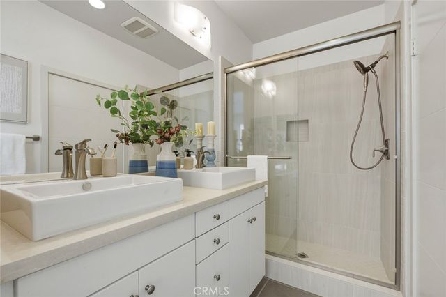 5627 W Observation Lane, Los Angeles, CA 90028