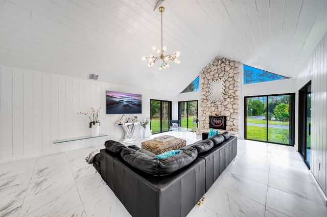583 Rambling Drive Circle, Wellington, FL 33414