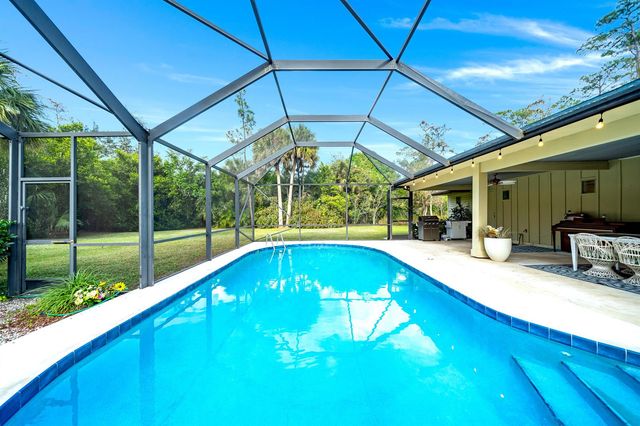 583 Rambling Drive Circle, Wellington, FL 33414