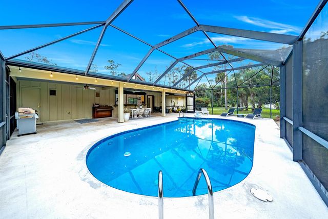 583 Rambling Drive Circle, Wellington, FL 33414