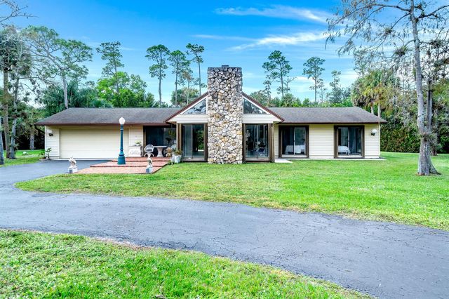 583 Rambling Drive Circle, Wellington, FL 33414