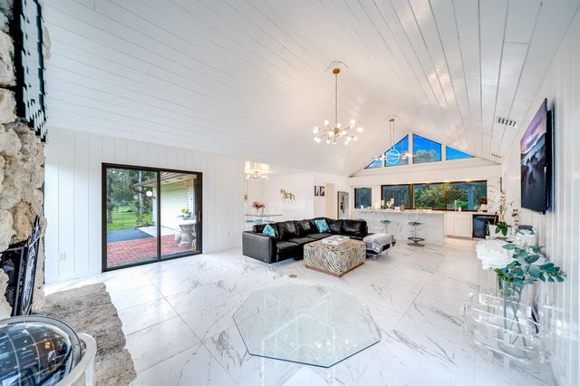 583 Rambling Drive Circle, Wellington, FL 33414