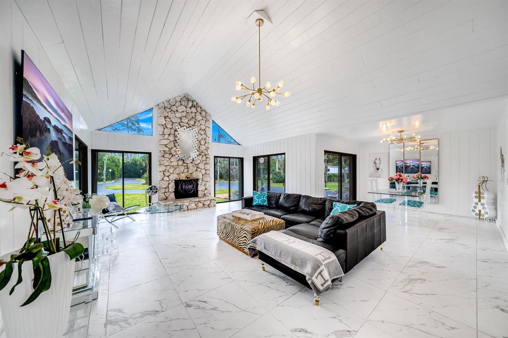 583 Rambling Drive Circle, Wellington, FL 33414