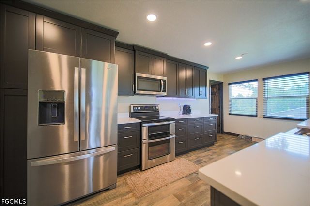 5961 Pangola RD, Fort Myers, FL 33905