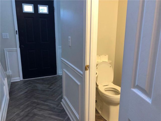 370 Manor Glen Drive, Suwanee, GA 30024