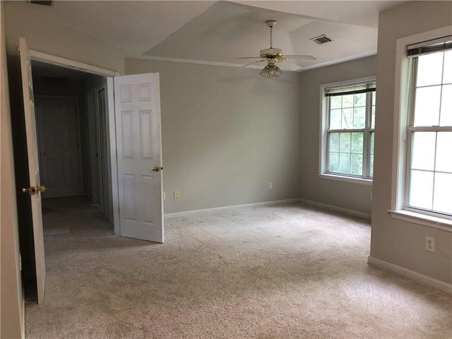370 Manor Glen Drive, Suwanee, GA 30024