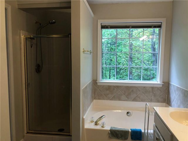 370 Manor Glen Drive, Suwanee, GA 30024