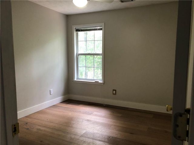 370 Manor Glen Drive, Suwanee, GA 30024