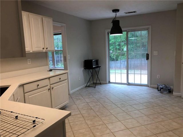 370 Manor Glen Drive, Suwanee, GA 30024