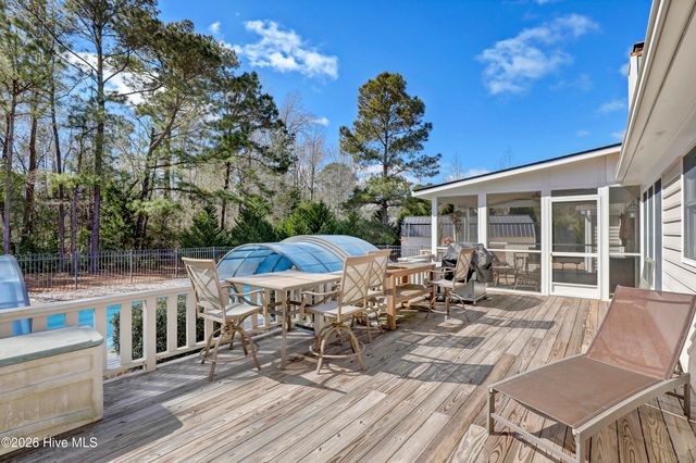 420 Kings Landing Road, Hampstead, NC 28443